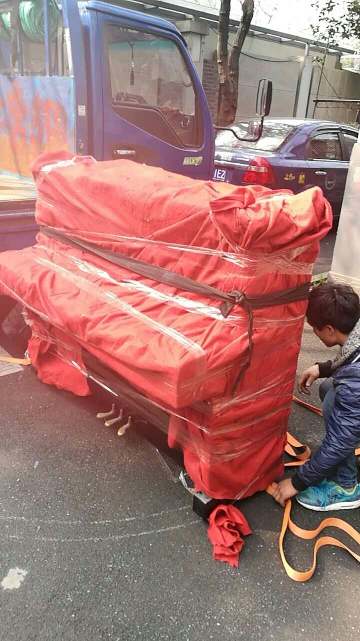 鋼琴搬運現場