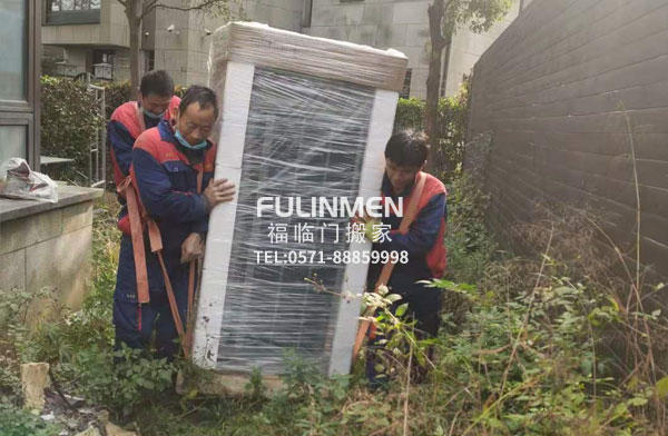 杭州蕭山區(qū)別墅集成空調(diào)搬運(yùn)案例